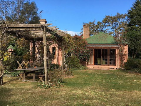 Hawthorne Cottage: Blackheath - St Kilda Accommodation 1