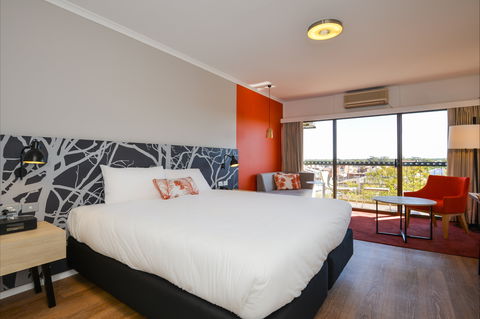 Ibis Styles Kalgoorlie - St Kilda Accommodation 1