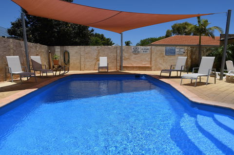 Kalbarri Seafront Villas - St Kilda Accommodation 2
