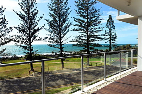 Manta Bargara Resort - St Kilda Accommodation 0