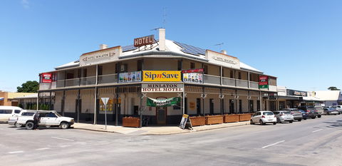 Minlaton Hotel - St Kilda Accommodation 0