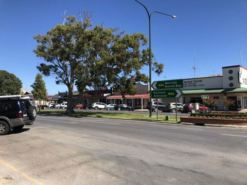 Minlaton Hotel - St Kilda Accommodation 1