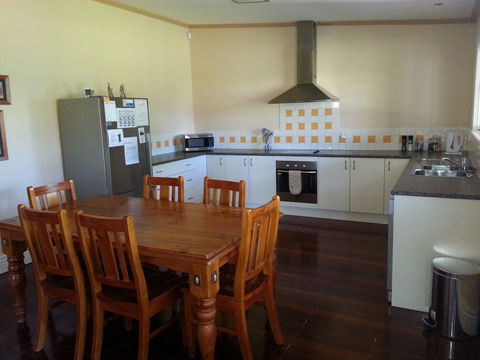 Phoenix Cottage - St Kilda Accommodation 0