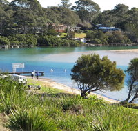 Sunpatch Cottage at Tomakin Beach - St Kilda Accommodation