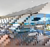 The Salty Dog Beachhouse - St Kilda Accommodation