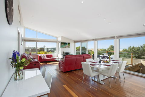 Tides Apartments Port Fairy - St Kilda Accommodation 0