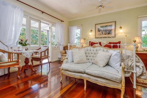 Amore Mt Tamborine - St Kilda Accommodation 0