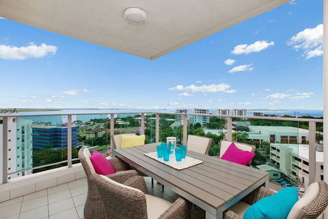 Beachlife Sea Spray Apartment - St Kilda Accommodation 0