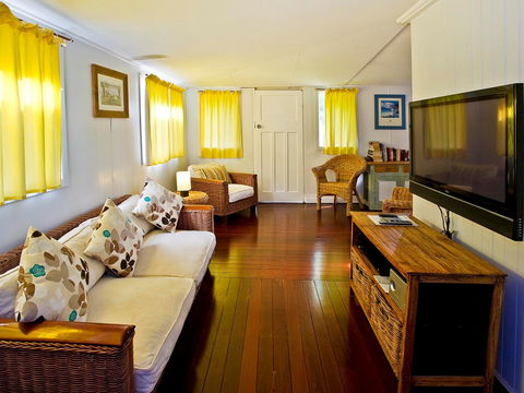 Blue River Shack - St Kilda Accommodation 0