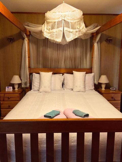 Clare Valley Cabins - St Kilda Accommodation 2