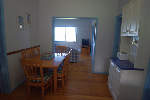 Crystal Blue - St Kilda Accommodation 1
