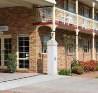 Grand Manor Motor Inn - St Kilda Accommodation