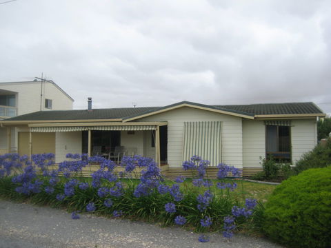 Holiday Magic - St Kilda Accommodation 0