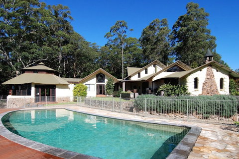 Indooroopilly - St Kilda Accommodation 0