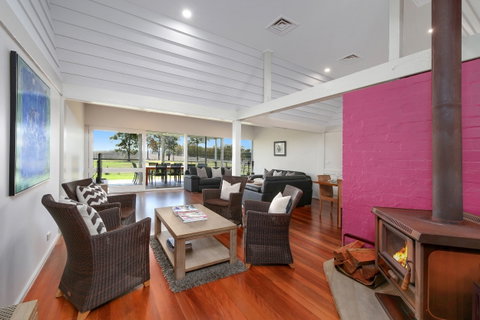 Ironbark Hill Estate - St Kilda Accommodation 2