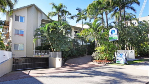 Mari Court Resort - St Kilda Accommodation 1