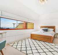 Newcastle Executive Homes - Oceanview Terrace - St Kilda Accommodation