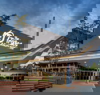 Quality Hotel Dickson - St Kilda Accommodation