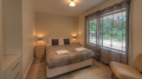 Restaway Holiday Units - St Kilda Accommodation 0