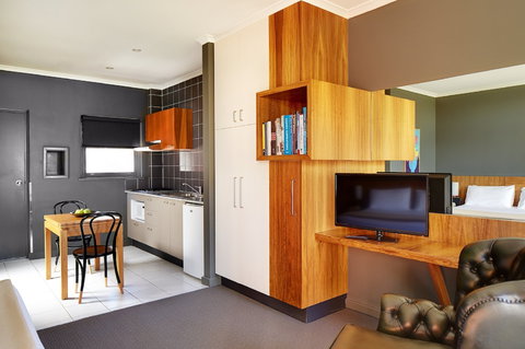 Riverview Hotel - St Kilda Accommodation 1