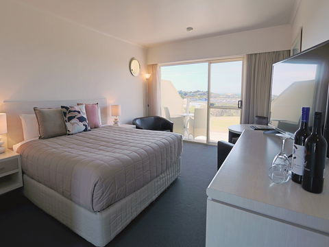 Robe Harbour View Motel - St Kilda Accommodation 1