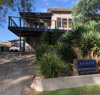 The Boathouse Narrawallee - St Kilda Accommodation