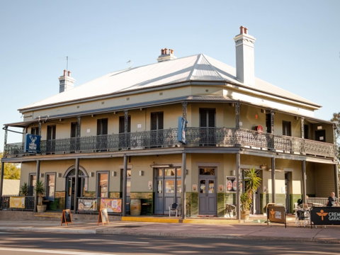 The Family Hotel Maitland - St Kilda Accommodation 0