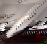 The Corner Hotel Alexandra - St Kilda Accommodation