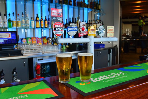 Waikerie Hotel Motel - St Kilda Accommodation 2