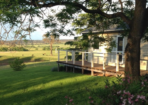 Balmoral Cottage - St Kilda Accommodation 0