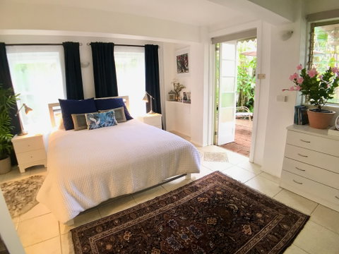Bangalow Studio Apartment - St Kilda Accommodation 1