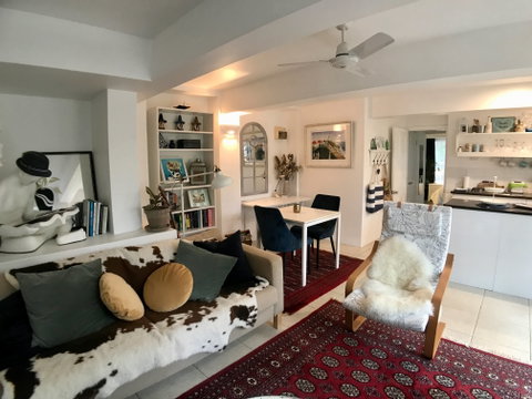 Bangalow Studio Apartment - St Kilda Accommodation 2