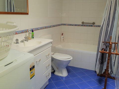 Blue Manna Waters – Apartment A - St Kilda Accommodation 2