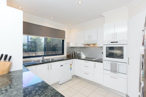Coastal Haven At Gerroa - St Kilda Accommodation 2
