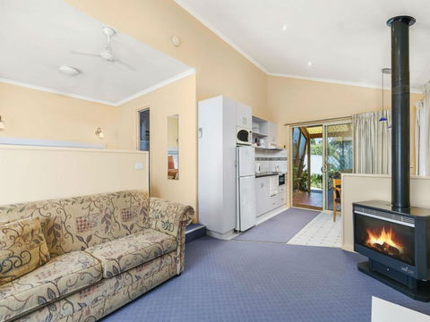 Cottages For Two - St Kilda Accommodation 0