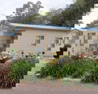 Cowra Holiday Park - St Kilda Accommodation