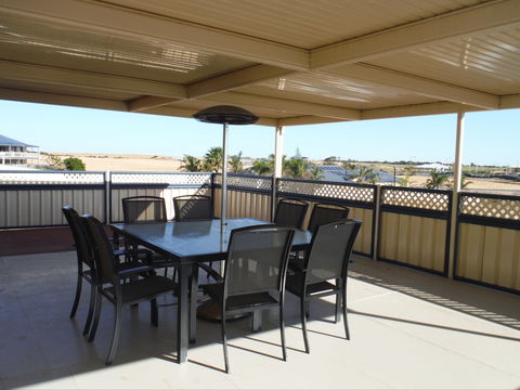 Deck To Sea - St Kilda Accommodation 0