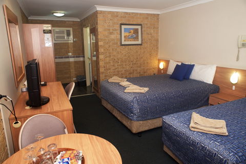 Forest Lodge Motor Inn And Restaurant - St Kilda Accommodation 1