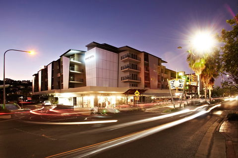 Grand Hotel And Apartments Townsville - St Kilda Accommodation 0