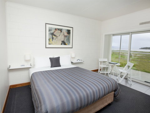 Hotel Bruny - St Kilda Accommodation 1