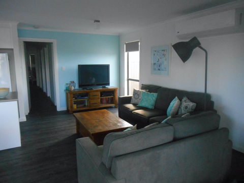 Jameson's Run - St Kilda Accommodation 2