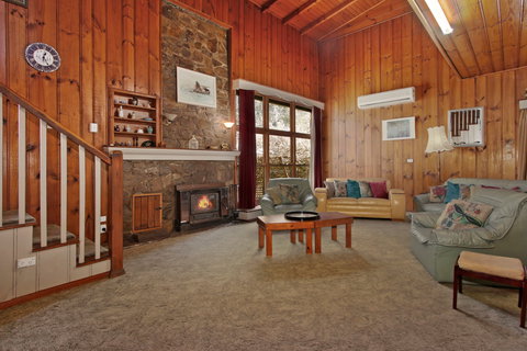 Le Chateau - St Kilda Accommodation 1