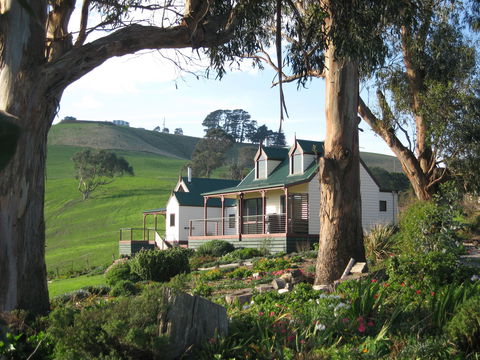Loves Lane Cottages - St Kilda Accommodation 0