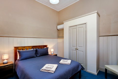 McCulloch's Rest - St Kilda Accommodation 2