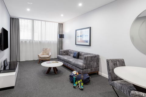 Meriton Suites North Sydney - St Kilda Accommodation 2