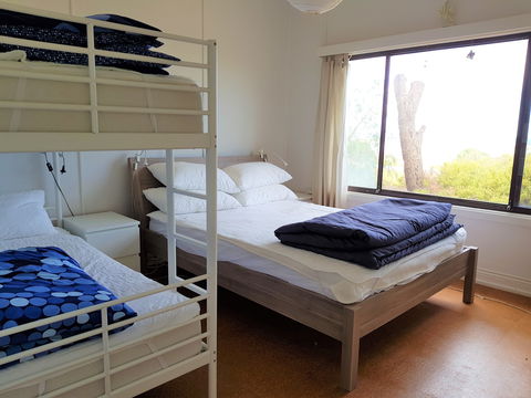 Minlacowie - St Kilda Accommodation 2
