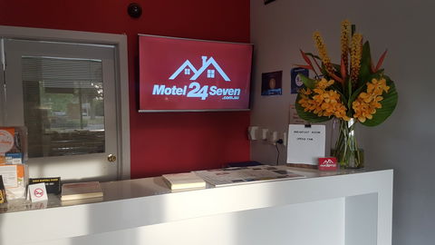 Motel24seven And Apartments - St Kilda Accommodation 0
