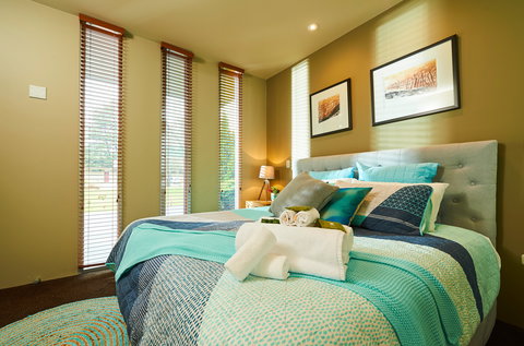 No. 6 Luxury Private Haven - St Kilda Accommodation 0