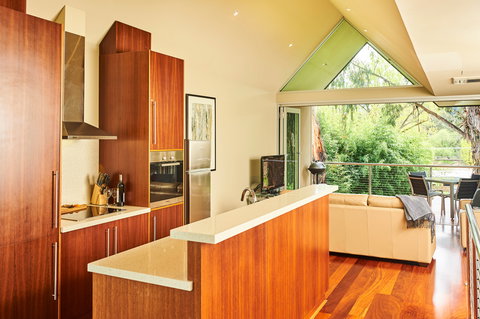 No. 6 Luxury Private Haven - St Kilda Accommodation 2
