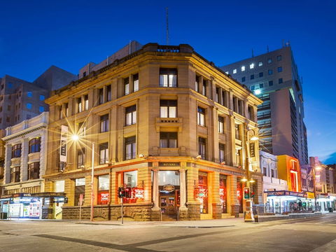 Quest Savoy - St Kilda Accommodation 0